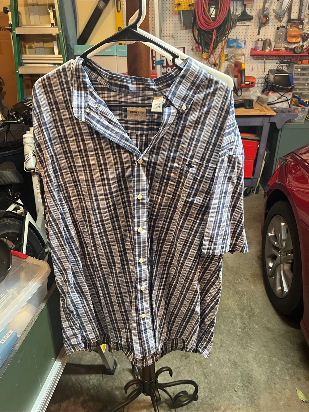 Dockers Blue and White Plaid Short-Sleeve Button-Down Shirt